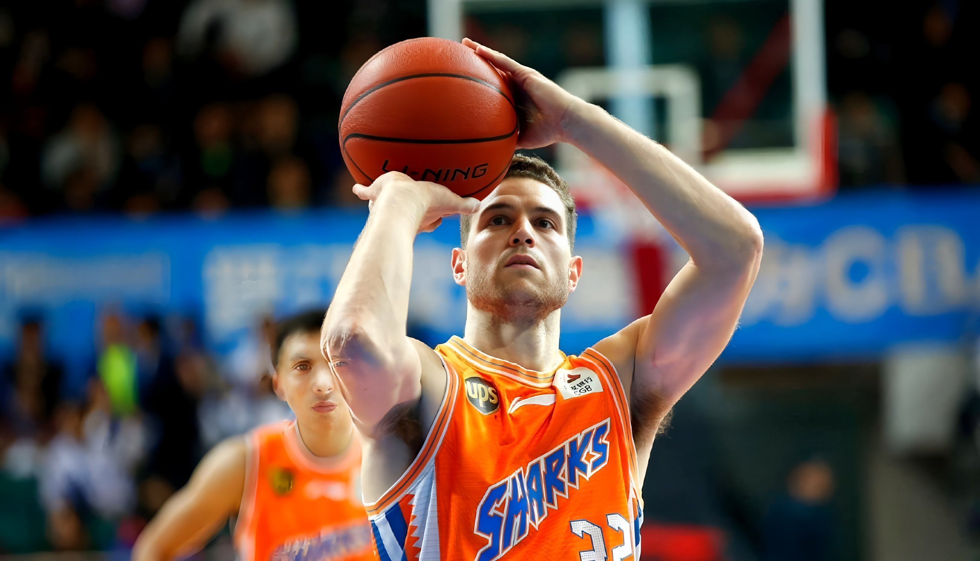 关于那不勒斯围绕亚冠官宣签约清晨丹佛掘金手感冰凉，网友：浓眉哥连续十场比赛得分超过大比分领先的信息